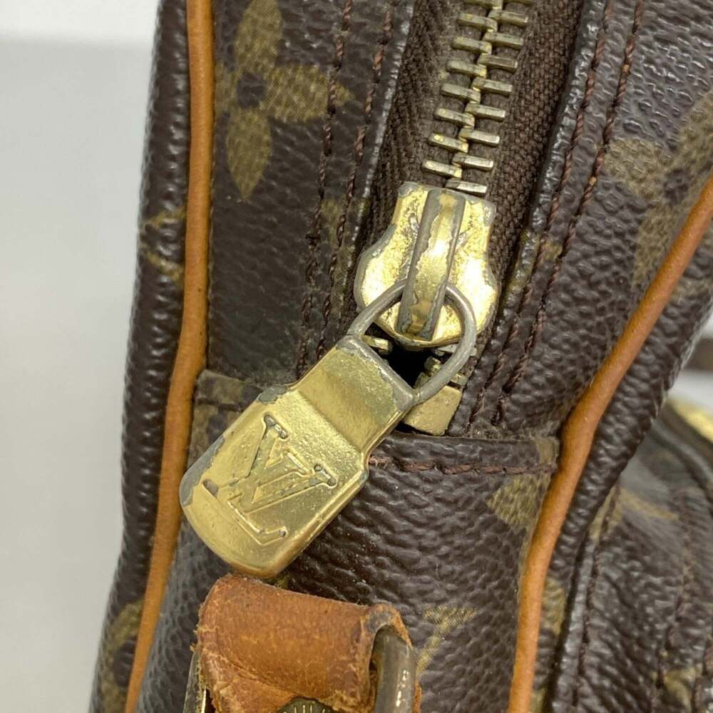 LOUIS VUITTON Authentic Brown Monogram Shoulder Bag - Picture 10 of 12